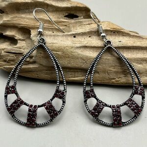 Elegant Silver and Red Teardrop Earrings